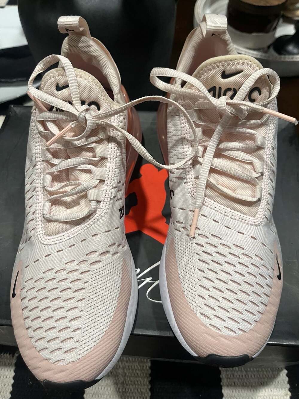 Nike Women's Air Max 270 Light Soft Pink/Black Sneakers AH6789-604 - Picture 3 of 8